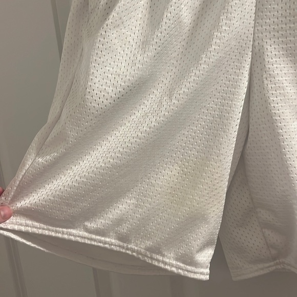 🚩 Men’s White Hibbett Sports Shorts - Picture 2 of 4